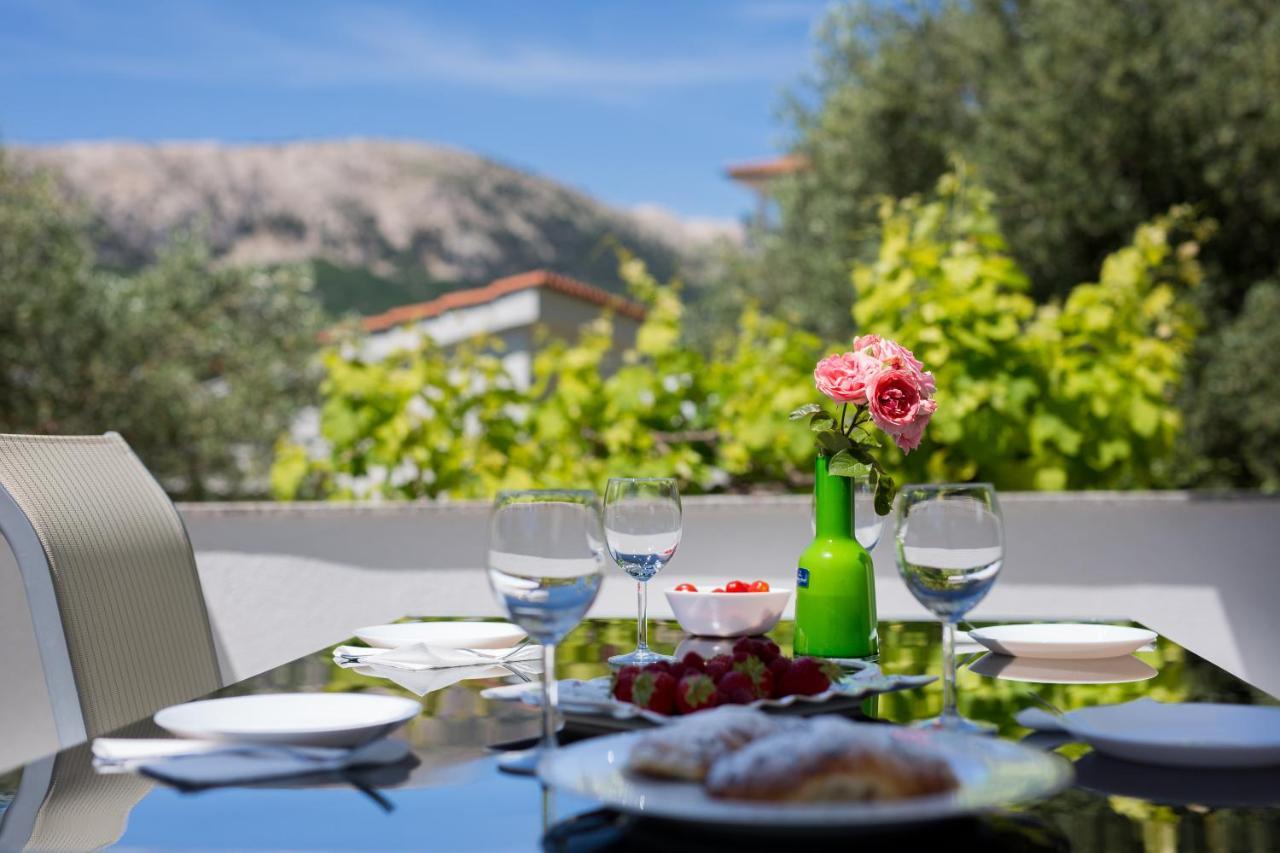 Apartments Lucija บัชกา ภายนอก รูปภาพ