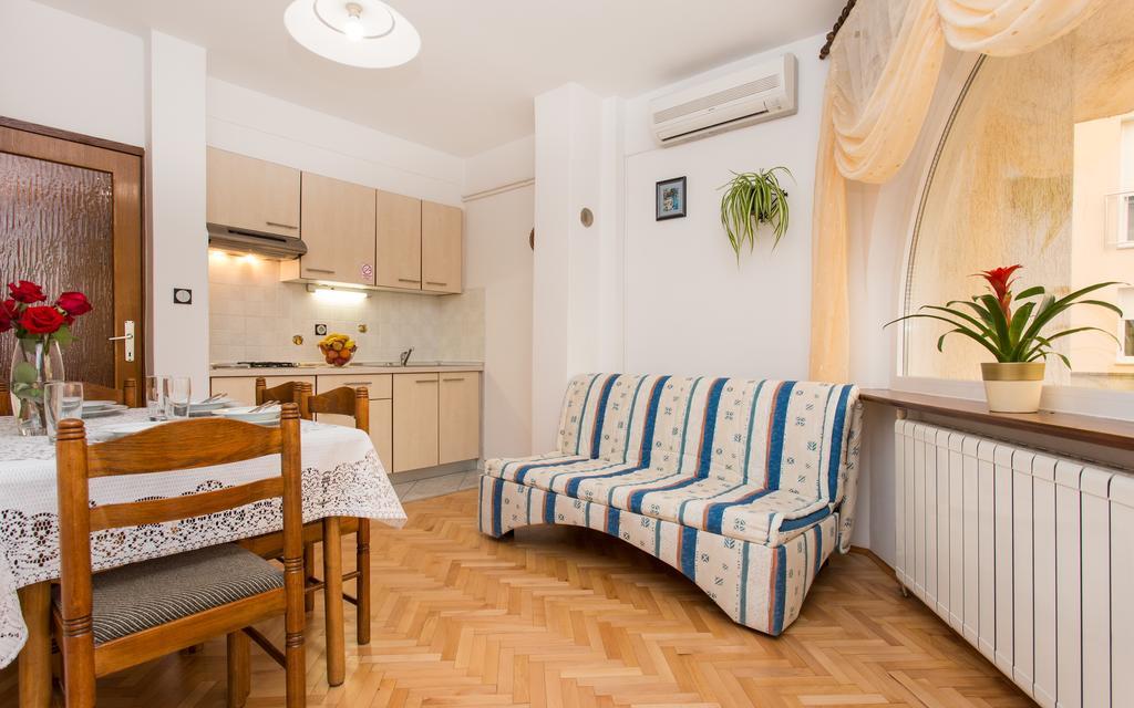 Apartments Lucija บัชกา ภายนอก รูปภาพ