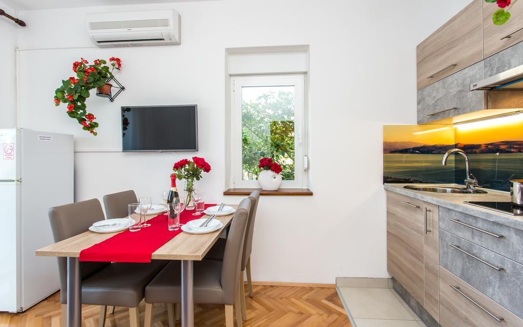 Apartments Lucija บัชกา ภายนอก รูปภาพ
